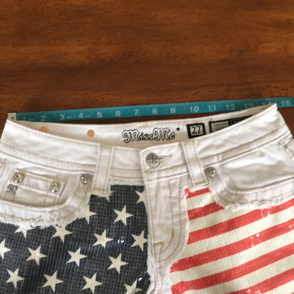 🇺🇸FINAL Markdown ⬇️ NWT Miss Me Size 27 - Picture 4 of 4